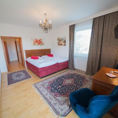Aurelius Pension Баден Екстериор снимка